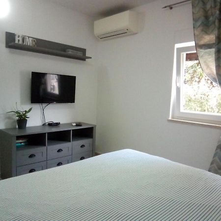 Apartments Radmila Porec Exterior photo