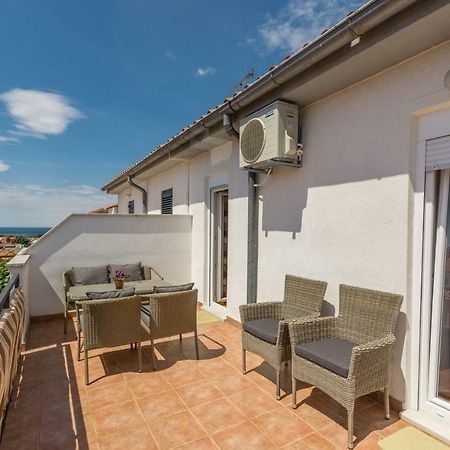 Apartments Radmila Porec Exterior photo
