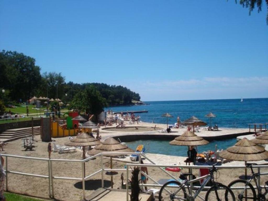 Apartments Radmila Porec Exterior photo