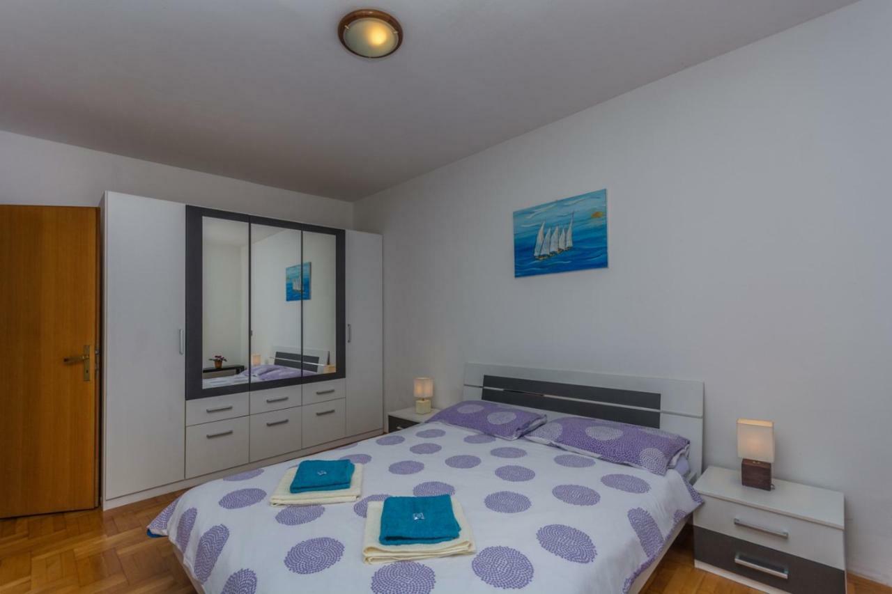 Apartments Radmila Porec Exterior photo